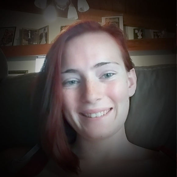 Meet your Posher, Ashley - Picture 1 of 1